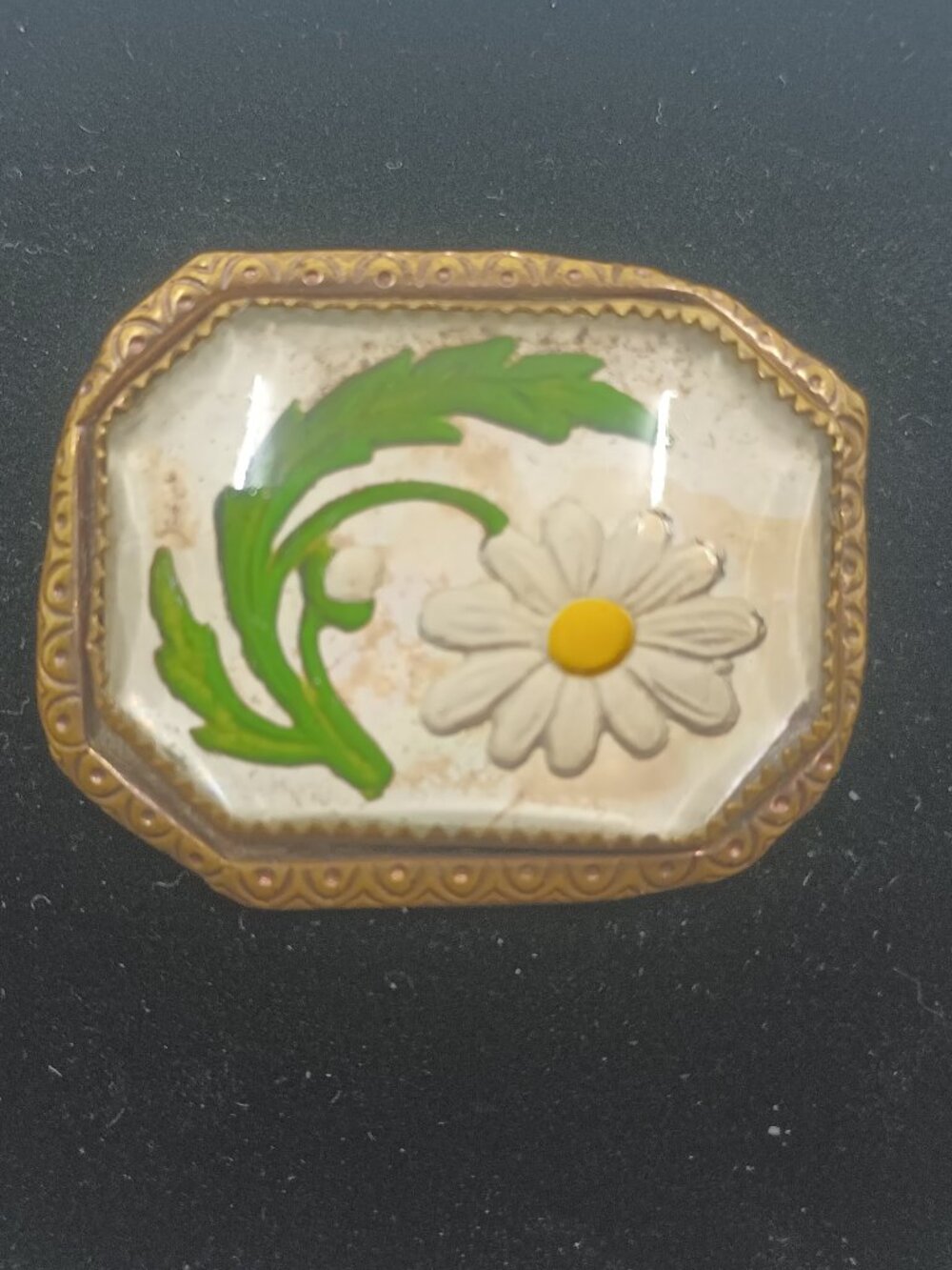 Antique Goofuss Glass Rear Painted Daisy Brooch